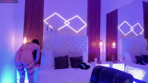 Martina online show from December 19, 2025, 10:44 am