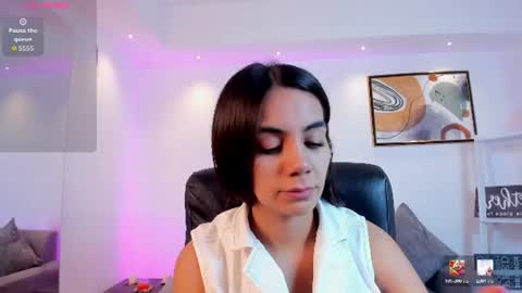 Snapshot of martina_mancinii chatting on July 2, 2026, 1:39 pm Martina online show from July 2, 2026, 1:39 pm