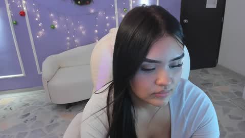 Snapshot of martina_saenz1 chatting on January 13, 2025, 9:52 pm Martina online show from January 13, 2025, 9:52 pm