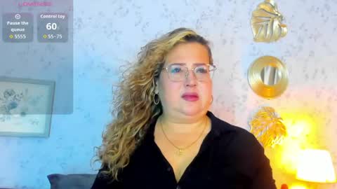 Martina Caicedo online show from April 15, 2026, 10:55 am