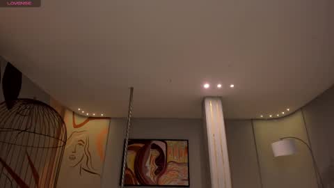 Snapshot of martinnabonnet chatting on February 26, 2025, 10:36 am Martinna Bonnet online show from February 26, 2025, 10:36 am