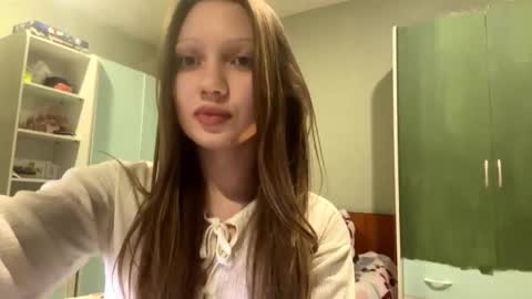 Snapshot of martinwion chatting on September 26, 2025, 8:35 pm Emily online show from September 26, 2025, 8:35 pm