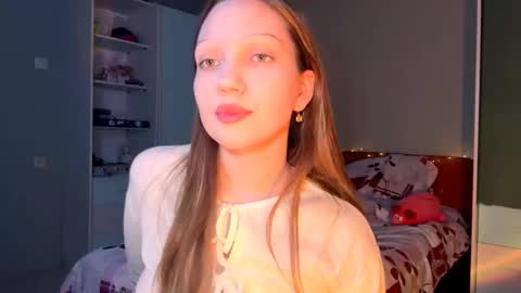 Snapshot of martinwion chatting on September 28, 2025, 8:14 pm Emily online show from September 28, 2025, 8:14 pm