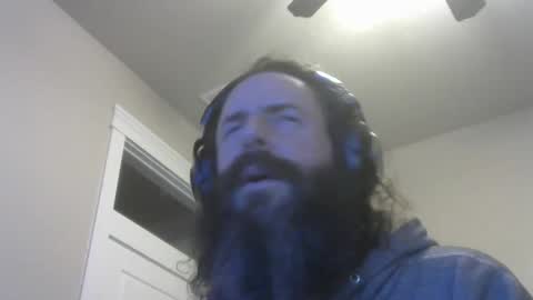 Snapshot of martlz chatting on December 26, 2024, 7:03 am Martlz online show from December 26, 2024, 7:03 am