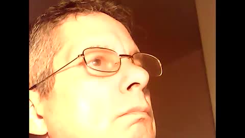 Snapshot of martylv702 chatting on September 17, 2025, 2:46 am marty online show from September 17, 2025, 2:46 am