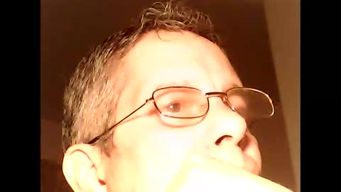 Snapshot of martylv702 chatting on May 6, 2026, 3:24 am marty online show from May 6, 2026, 3:24 am