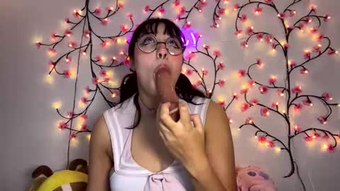 Maru online show from October 6, 2025, 2:31 am