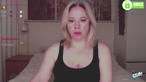 Snapshot of mary__linn chatting on September 10, 2025, 11:43 am Mary linn online show from September 10, 2025, 11:43 am