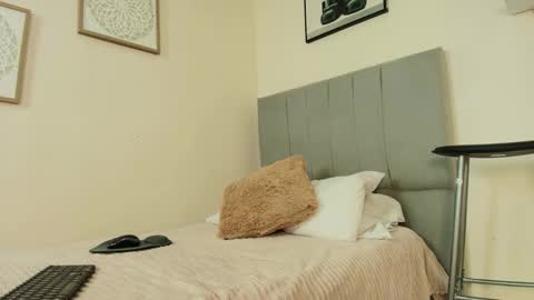 mary_cute9 online show from February 9, 2026, 12:20 pm