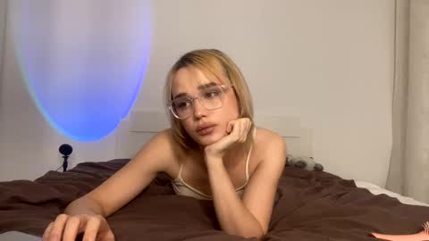 Snapshot of mary_geyson1 chatting on January 24, 2025, 5:42 pm Mary online show from January 24, 2025, 5:42 pm