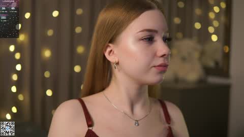 Snapshot of mary_hope_u chatting on December 24, 2024, 6:55 am Mary online show from December 24, 2024, 6:55 am