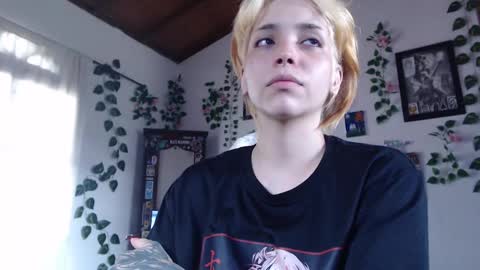 Snapshot of mary_janness chatting on February 10, 2025, 7:49 pm 100 online show from February 10, 2025, 7:49 pm