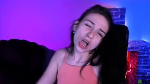 mary_moon__ online show from February 4, 2026, 9:48 am