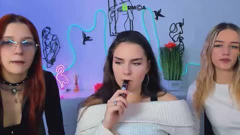 mary skiny online show from March 21, 2026, 10:20 am