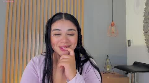 Snapshot of mary_suarez chatting on February 7, 2025, 9:47 am Maria online show from February 7, 2025, 9:47 am