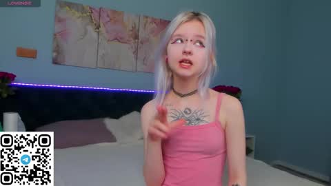 Snapshot of mary_wester chatting on March 3, 2026, 1:23 am Mary online show from March 3, 2026, 1:23 am