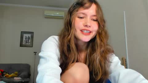 Snapshot of maryanncherry chatting on May 14, 2026, 1:29 pm Maryann online show from May 14, 2026, 1:29 pm