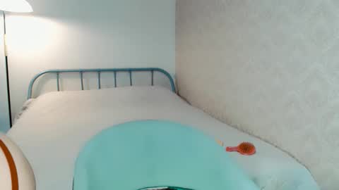 Anna online show from February 28, 2026, 4:02 am