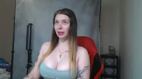 Snapshot of maryhotloves chatting on October 4, 2025, 8:56 am MaryHotLoves online show from October 4, 2025, 8:56 am