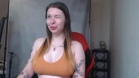 Snapshot of maryhotloves chatting on October 24, 2025, 9:06 am MaryHotLoves online show from October 24, 2025, 9:06 am