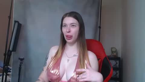 Snapshot of maryhotloves chatting on November 8, 2025, 8:47 am MaryHotLoves online show from November 8, 2025, 8:47 am