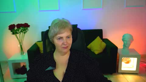 Snapshot of marymogan chatting on October 15, 2025, 5:07 am marymogan online show from October 15, 2025, 5:07 am