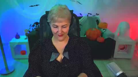 Snapshot of marymogan chatting on October 22, 2025, 7:30 am marymogan online show from October 22, 2025, 7:30 am