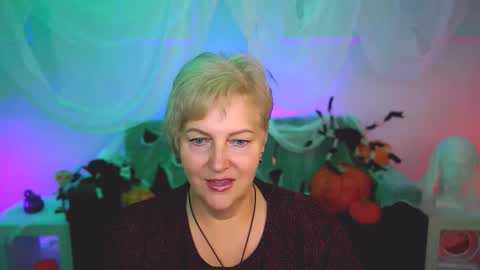 Snapshot of marymogan chatting on October 26, 2025, 12:22 pm marymogan online show from October 26, 2025, 12:22 pm