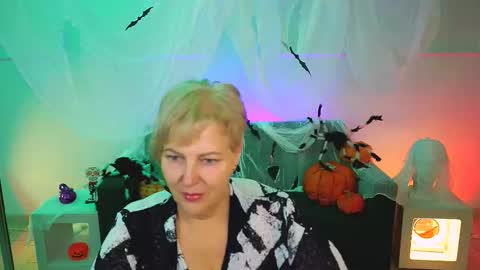 Snapshot of marymogan chatting on October 30, 2025, 4:25 am marymogan online show from October 30, 2025, 4:25 am