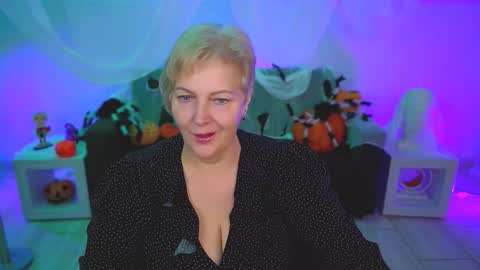 Snapshot of marymogan chatting on November 4, 2025, 4:22 am marymogan online show from November 4, 2025, 4:22 am