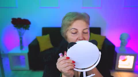 Snapshot of marymogan chatting on November 10, 2025, 4:22 am marymogan online show from November 10, 2025, 4:22 am