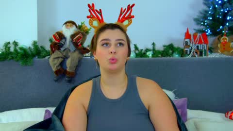 Snapshot of marymurrays chatting on December 23, 2024, 4:01 am MaryMurrays online show from December 23, 2024, 4:01 am
