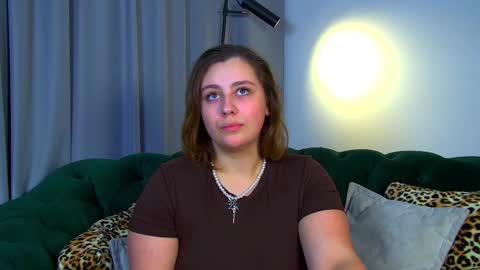 Snapshot of marymurrays chatting on October 23, 2025, 6:45 am MaryMurrays online show from October 23, 2025, 6:45 am