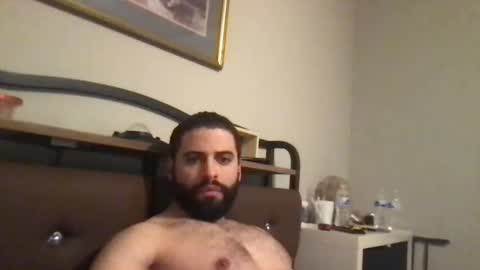 Snapshot of mascbeef95 chatting on November 18, 2025, 7:13 am mascbeef95 online show from November 18, 2025, 7:13 am