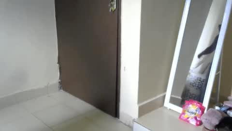 Snapshot of maseratty chatting on February 14, 2026, 12:02 pm Cate online show from February 14, 2026, 12:02 pm