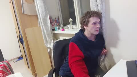 Snapshot of mash_potatoes_are_good chatting on December 17, 2024, 2:44 am mash_potatoes_are_good online show from December 17, 2024, 2:44 am