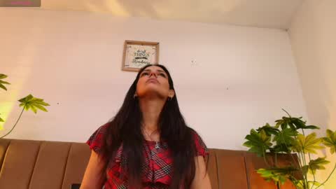 MashaPink online show from June 3, 2026, 12:52 pm