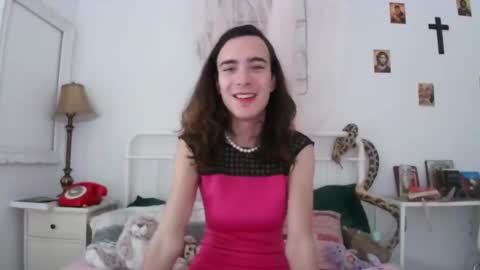 masharose online show from September 20, 2025, 8:32 pm