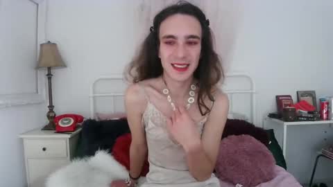 masharose online show from October 17, 2025, 3:42 am