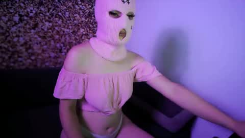 Snapshot of maskedseductress724 chatting on June 21, 2026, 8:00 pm maskedseductress724 online show from June 21, 2026, 8:00 pm