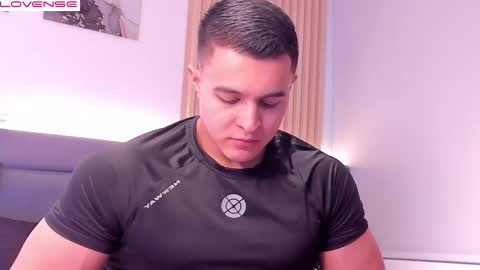 Mason Bennet online show from December 13, 2025, 8:47 pm