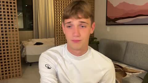 Snapshot of mason_gallagher chatting on September 18, 2025, 4:03 am Mason online show from September 18, 2025, 4:03 am