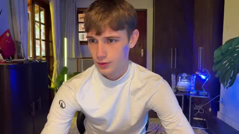 Snapshot of mason_gallagher chatting on October 15, 2025, 7:14 pm Mason online show from October 15, 2025, 7:14 pm