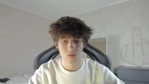 Snapshot of mason_jr chatting on October 7, 2025, 5:43 pm mason_jr online show from October 7, 2025, 5:43 pm