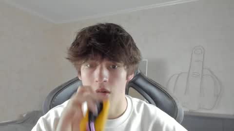 Snapshot of mason_jr chatting on October 10, 2025, 5:34 pm mason_jr online show from October 10, 2025, 5:34 pm