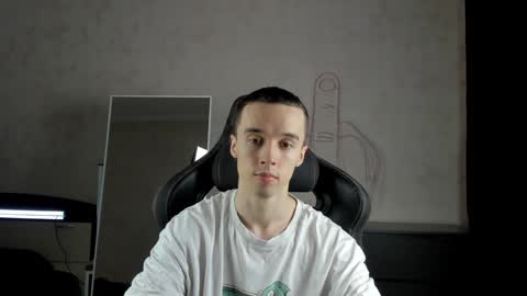 Snapshot of mason_warhol chatting on January 8, 2025, 1:53 am Mason online show from January 8, 2025, 1:53 am