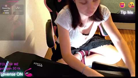 Snapshot of massageofyourlife chatting on January 18, 2025, 7:37 pm Queeny Kathy Online at 2030 MEZ Sunday Wednesday online show from January 18, 2025, 7:37 pm