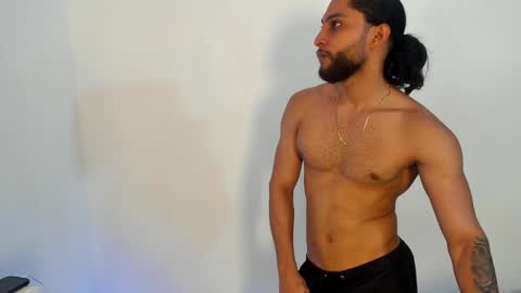 Snapshot of massatgeserotics chatting on January 4, 2025, 10:55 pm I Am Odin online show from January 4, 2025, 10:55 pm