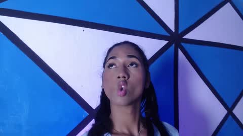 Snapshot of massielhot chatting on October 10, 2025, 7:35 pm massielhot online show from October 10, 2025, 7:35 pm