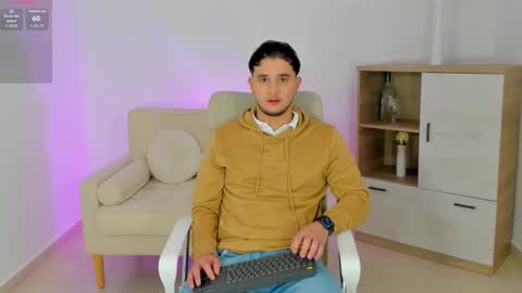 Snapshot of massimo_fiore chatting on February 1, 2026, 11:36 pm Massimo online show from February 1, 2026, 11:36 pm